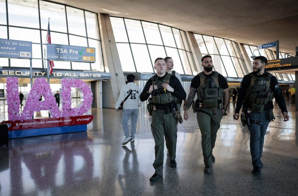 Steve Bannon calls ICE at airports a good ‘test run’ for deployment to 2026 midterm polls