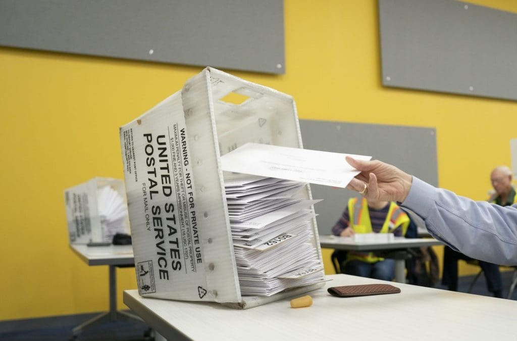 ‘Yeah, that’s illegal’: USPS chief says states won’t receive mail ballots unless they hand voter rolls to Trump